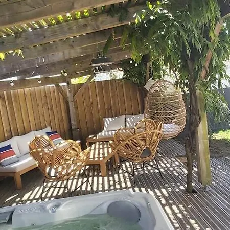 La Maison Tchanquee Jusqu'a 12 Personnes Jacuzzi Prive غوجان-ميستراس